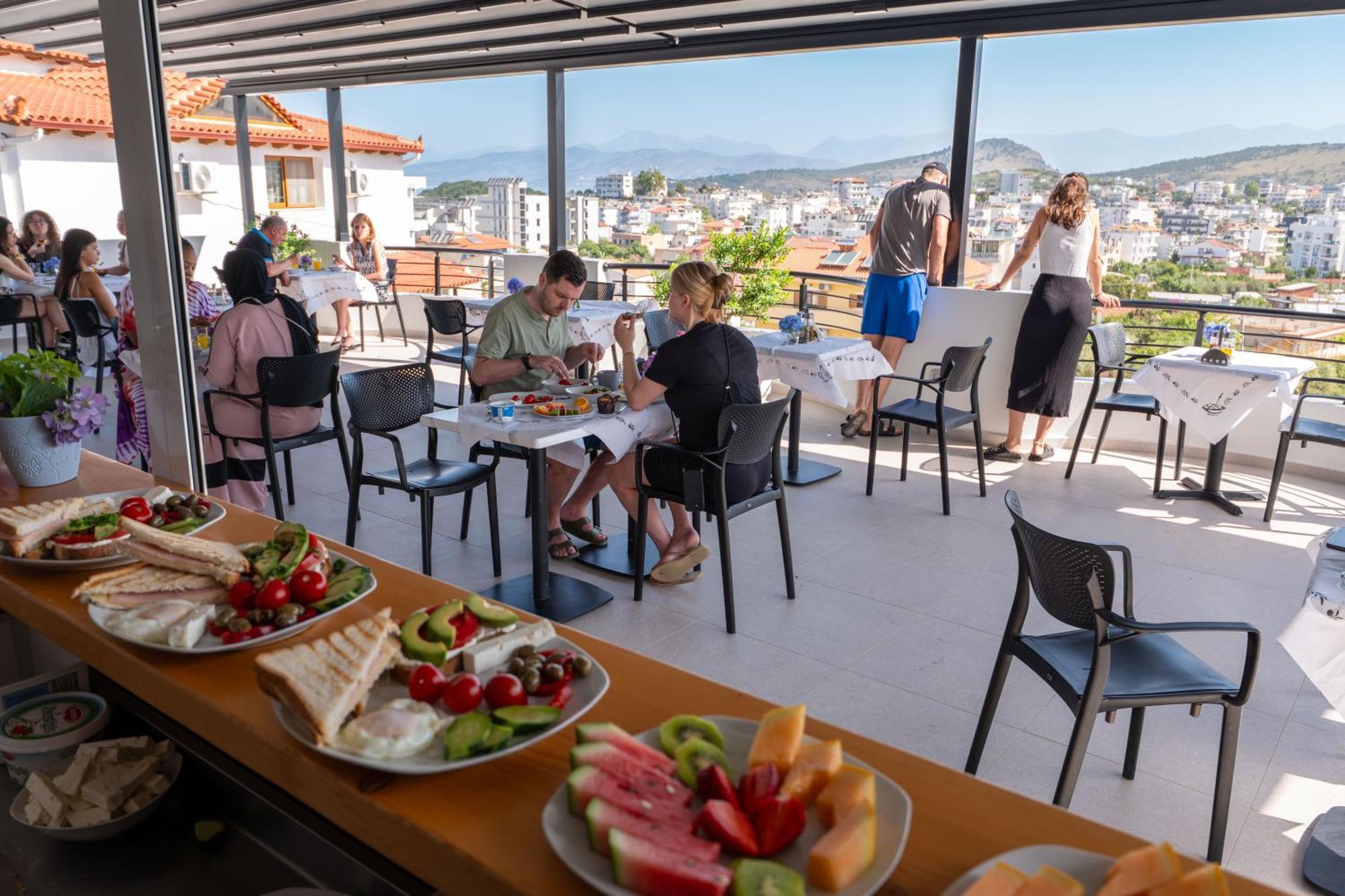 Monel Hotel Ksamil Eksteriør bilde
